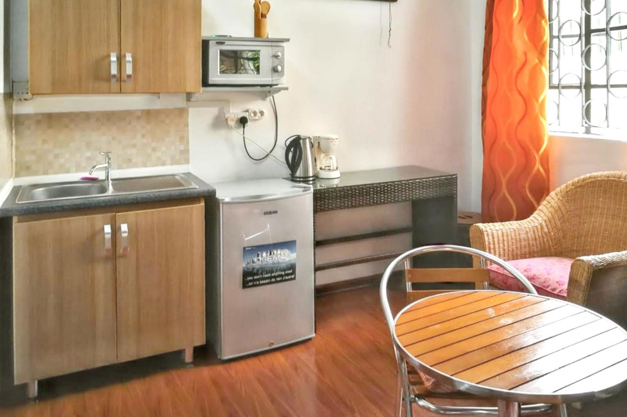 Charming Studio In Flic En Flac With Enclosed Garden 25M² Kültér fotó